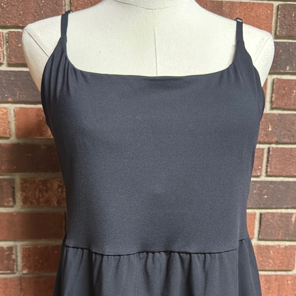 Halara Breezeful Backless Crossover Asymmetric He… - image 3